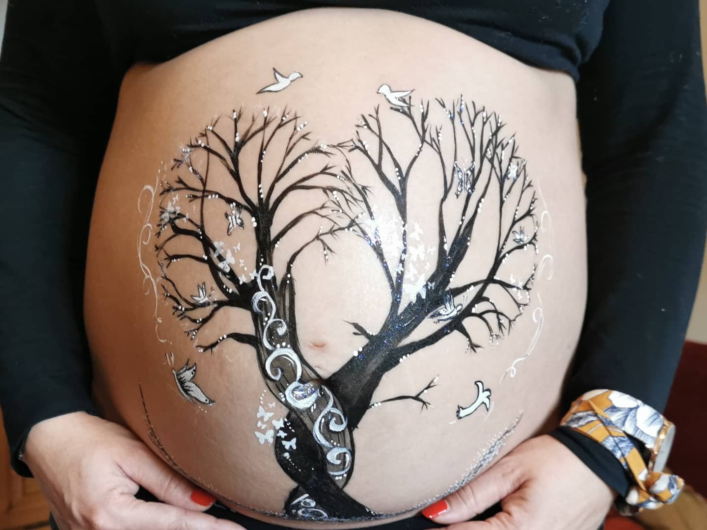 Belly painting poitiers